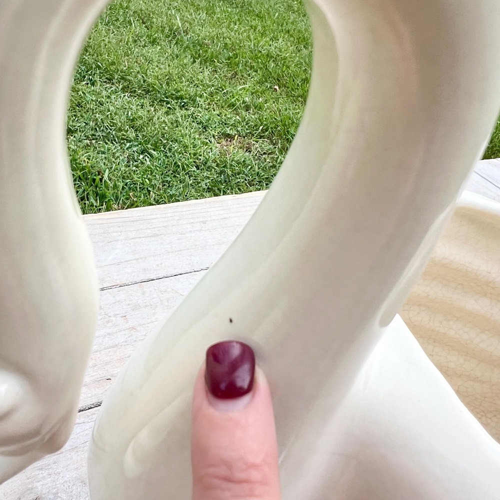 Old Vintage Ceramic White Swan Planter Vase | Made in USA - Picture 15 of 16